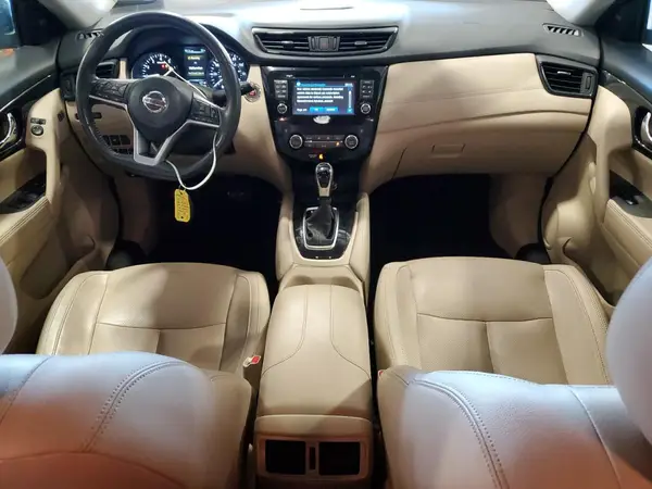 5N1AT2MV7HC858990 2017 NISSAN ROGUE - Image 8