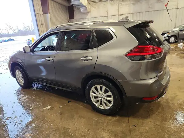 5N1AT2MV7HC859170 2017 NISSAN ROGUE - Image 2