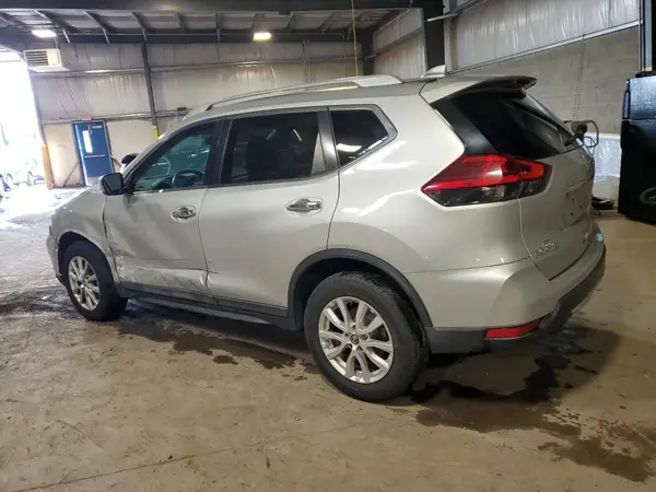 5N1AT2MV7HC859301 2017 NISSAN ROGUE - Image 2