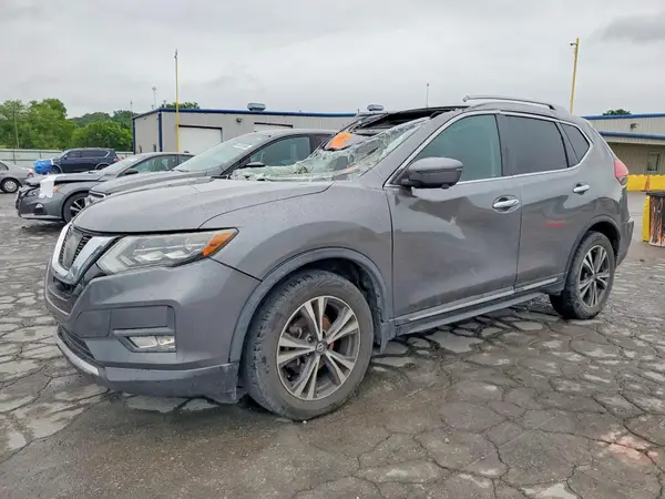 5N1AT2MV7HC859699 2017 NISSAN ROGUE - Image 1