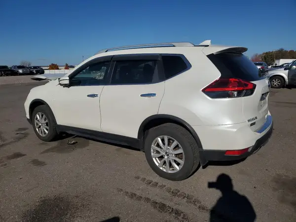 5N1AT2MV7HC861047 2017 NISSAN ROGUE - Image 2