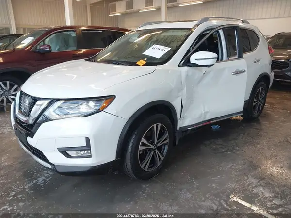 5N1AT2MV7HC871349 2017 NISSAN ROGUE - Image 2