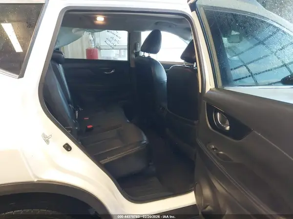 5N1AT2MV7HC871349 2017 NISSAN ROGUE - Image 8