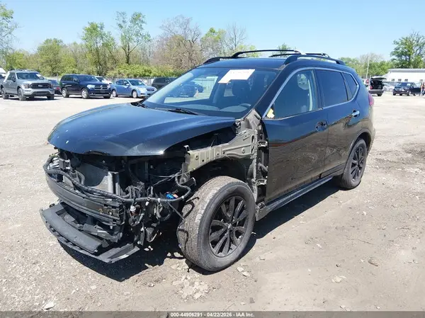 5N1AT2MV7HC874249 2017 NISSAN ROGUE - Image 2