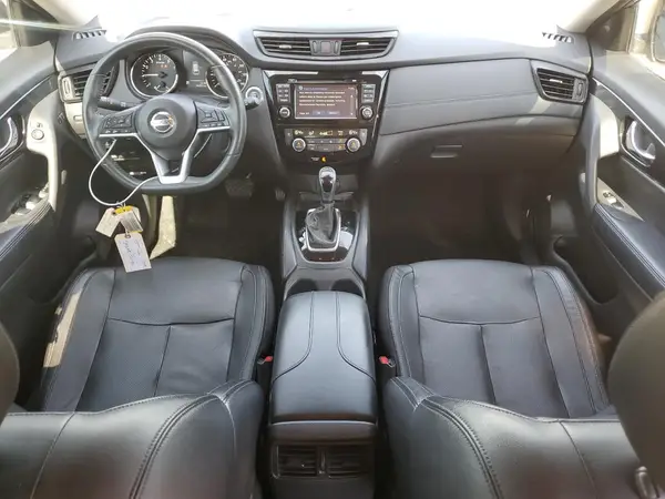 5N1AT2MV7HC878060 2017 NISSAN ROGUE - Image 8
