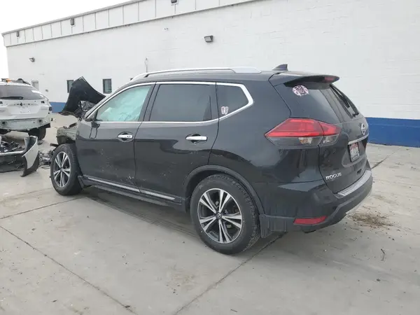 5N1AT2MV7HC881783 2017 NISSAN ROGUE - Image 2