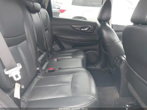 5N1AT2MV7HC883372 2017 NISSAN ROGUE - Image 8