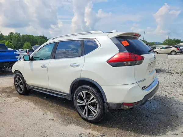 5N1AT2MV7HC889141 2017 NISSAN ROGUE - Image 2