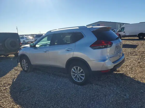 5N1AT2MV7HC894002 2017 NISSAN ROGUE - Image 2