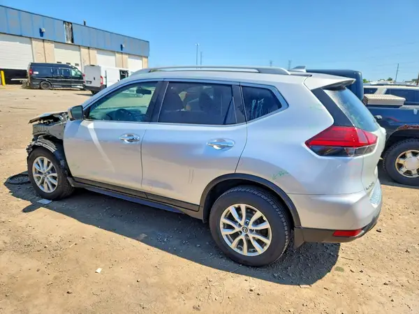 5N1AT2MV7HC896798 2017 NISSAN ROGUE - Image 2