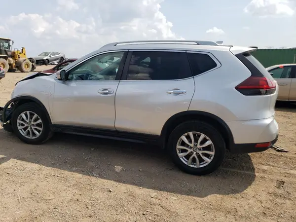 5N1AT2MV7JC700736 2018 NISSAN ROGUE - Image 2