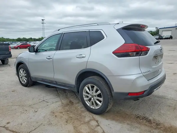 5N1AT2MV7JC709517 2018 NISSAN ROGUE - Image 2