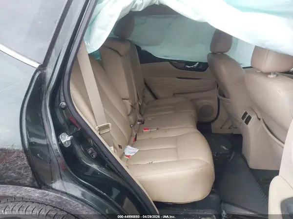 5N1AT2MV7JC712658 2018 NISSAN ROGUE - Image 8