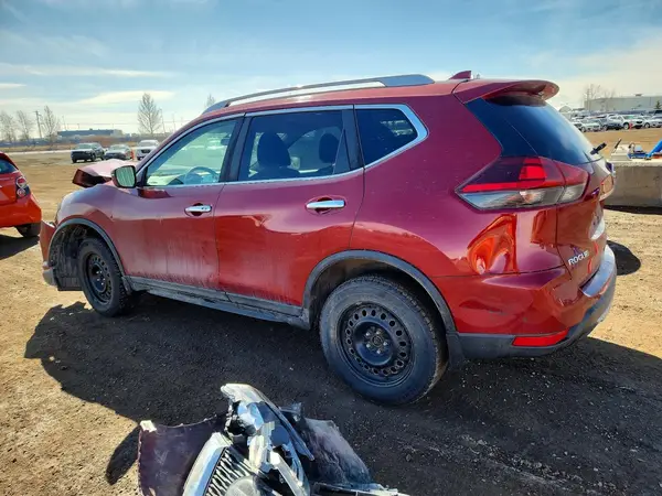 5N1AT2MV7JC715625 2018 NISSAN ROGUE - Image 2