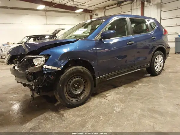 5N1AT2MV7JC717083 2018 NISSAN ROGUE - Image 2