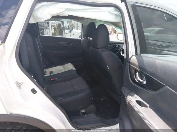 5N1AT2MV7JC726415 2018 NISSAN ROGUE - Image 8