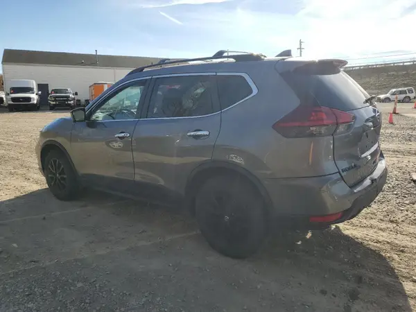 5N1AT2MV7JC729637 2018 NISSAN ROGUE - Image 2