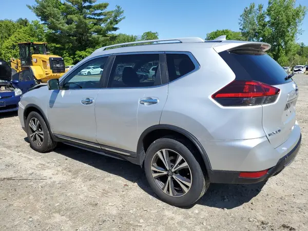 5N1AT2MV7JC730402 2018 NISSAN ROGUE - Image 2