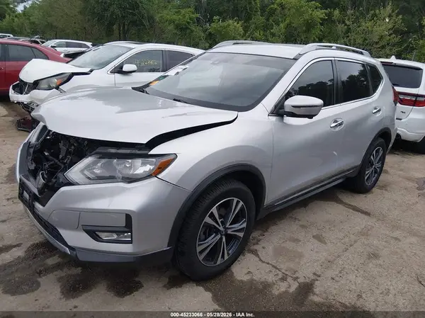 5N1AT2MV7JC731355 2018 NISSAN ROGUE - Image 2