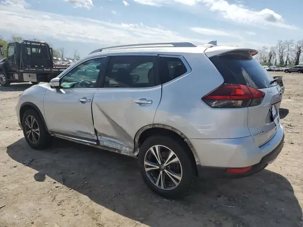 5N1AT2MV7JC731971 2018 NISSAN ROGUE - Image 2