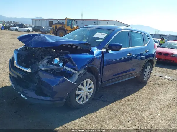 5N1AT2MV7JC732778 2018 NISSAN ROGUE - Image 2