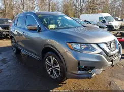 5N1AT2MV7JC733235 2018 NISSAN ROGUE