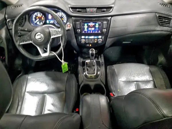 5N1AT2MV7JC736880 2018 NISSAN ROGUE - Image 8
