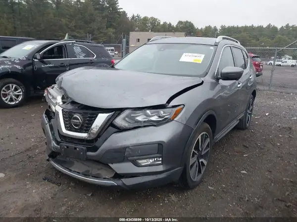 5N1AT2MV7JC741822 2018 NISSAN ROGUE - Image 2