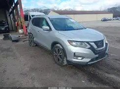 5N1AT2MV7JC745272 2018 NISSAN ROGUE