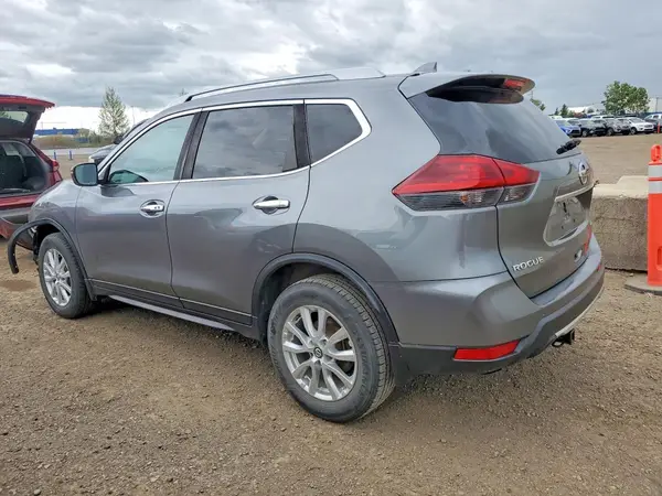 5N1AT2MV7JC747135 2018 NISSAN ROGUE - Image 2