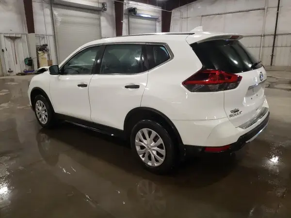 5N1AT2MV7JC757812 2018 NISSAN ROGUE - Image 2