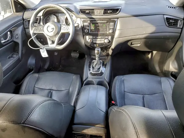 5N1AT2MV7JC757969 2018 NISSAN ROGUE - Image 8
