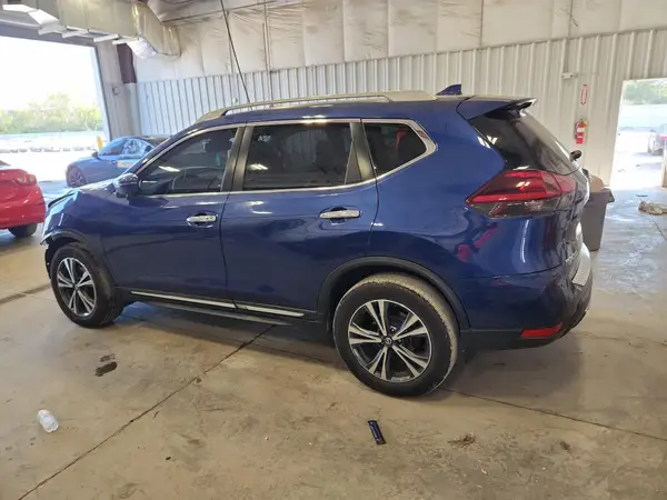 5N1AT2MV7JC758426 2018 NISSAN ROGUE - Image 2