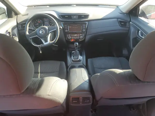 5N1AT2MV7JC762346 2018 NISSAN ROGUE - Image 8