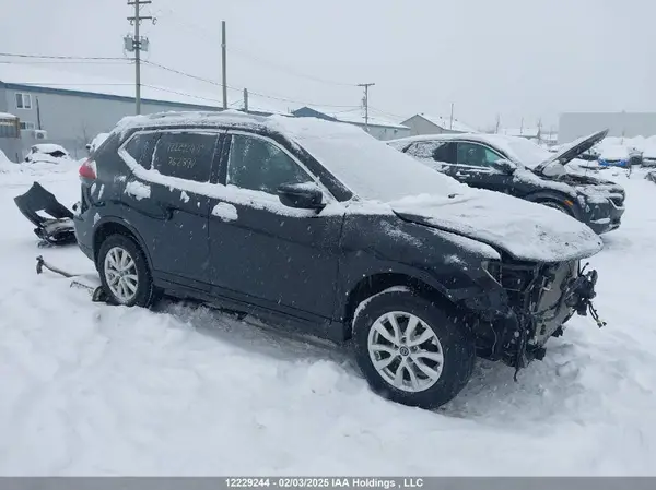 5N1AT2MV7JC762394 2018 NISSAN ROGUE - Image 1