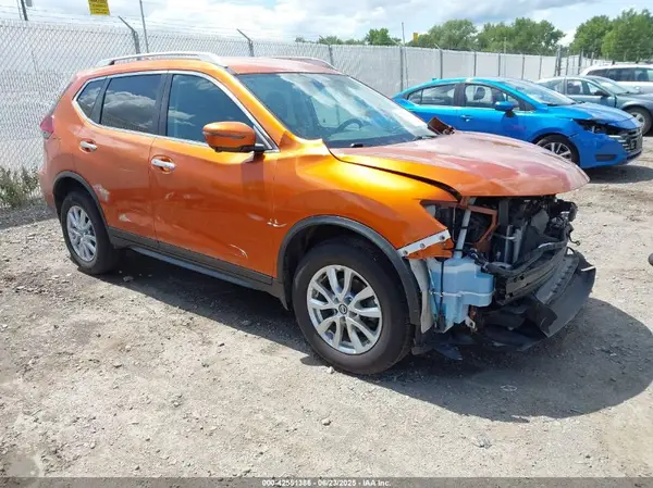 5N1AT2MV7JC765165 2018 NISSAN ROGUE - Image 1