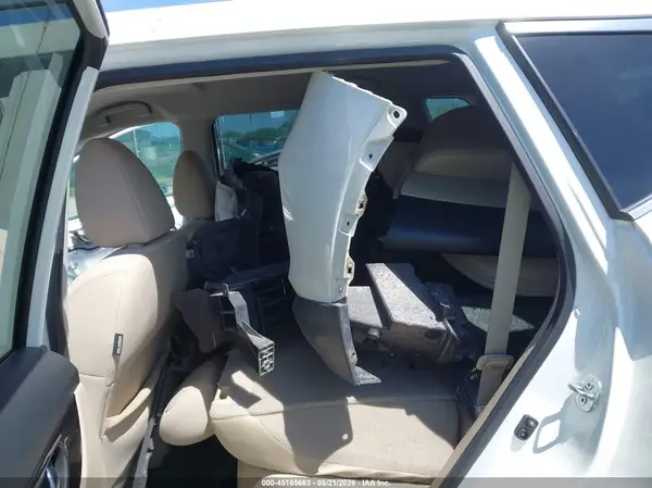 5N1AT2MV7JC771208 2018 NISSAN ROGUE - Image 8