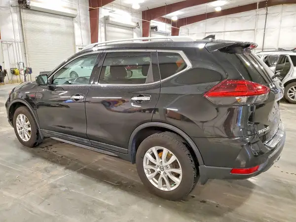 5N1AT2MV7JC773346 2018 NISSAN ROGUE - Image 2