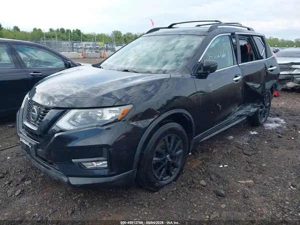 5N1AT2MV7JC775811 2018 NISSAN ROGUE - Image 2