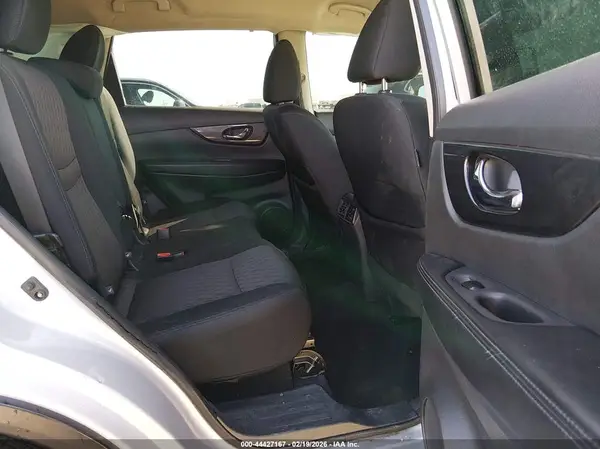 5N1AT2MV7JC775887 2018 NISSAN ROGUE - Image 8