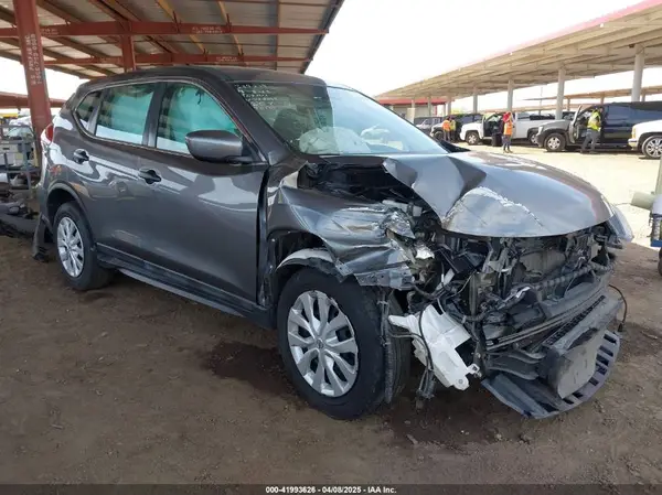5N1AT2MV7JC778028 2018 NISSAN ROGUE - Image 1