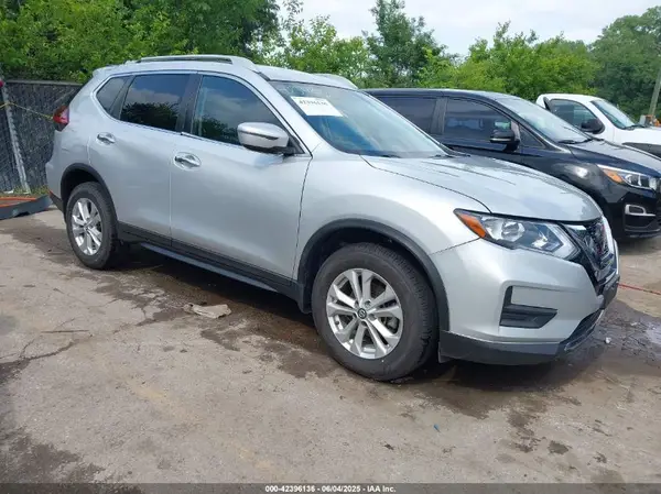 5N1AT2MV7JC781432 2018 NISSAN ROGUE - Image 1