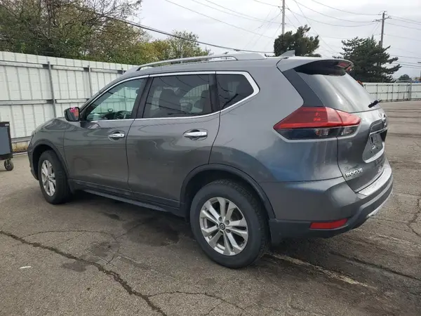 5N1AT2MV7JC784766 2018 NISSAN ROGUE - Image 2