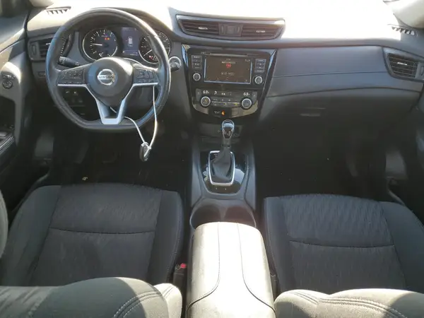 5N1AT2MV7JC788073 2018 NISSAN ROGUE - Image 8