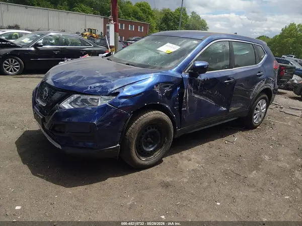 5N1AT2MV7JC789918 2018 NISSAN ROGUE - Image 2