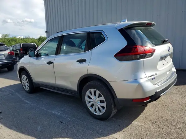 5N1AT2MV7JC790325 2018 NISSAN ROGUE - Image 2