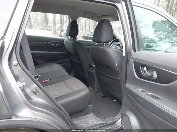 5N1AT2MV7JC791426 2018 NISSAN ROGUE - Image 8