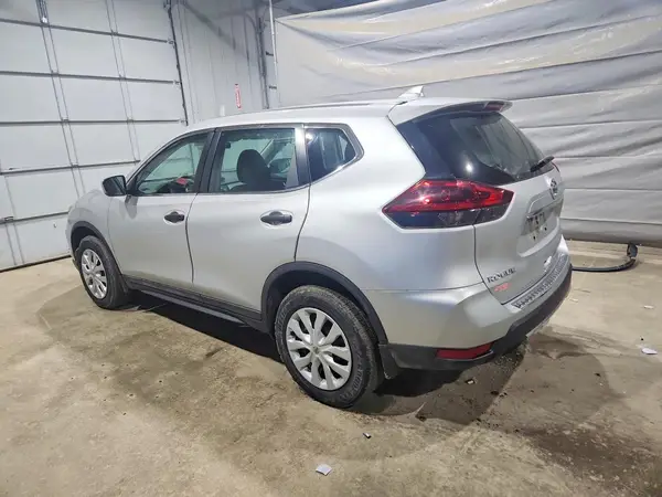 5N1AT2MV7JC791944 2018 NISSAN ROGUE - Image 2