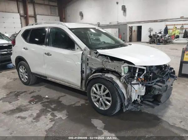 5N1AT2MV7JC794276 2018 NISSAN ROGUE - Image 1