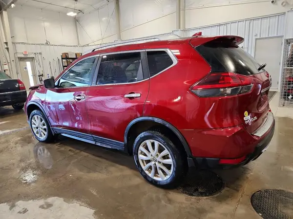5N1AT2MV7JC794519 2018 NISSAN ROGUE - Image 2